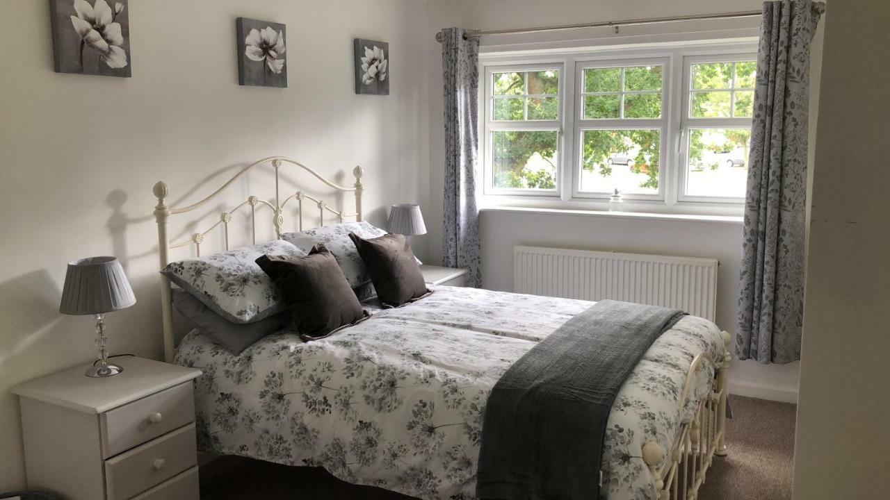 1 Silkin Serviced Accommodation Newton Aycliffe Exterior photo
